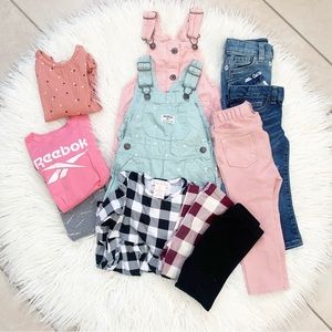 Bundle of 2T toddler clothes